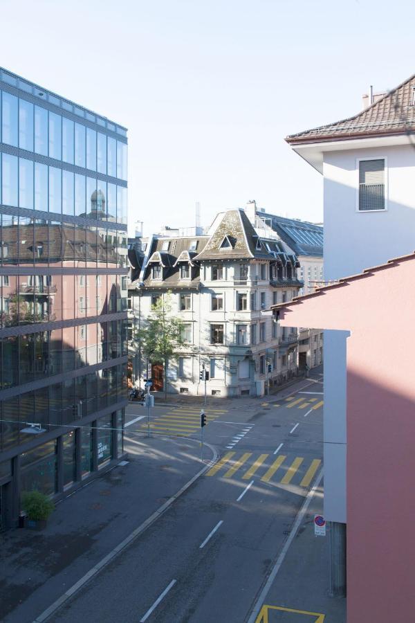 Hitrental Seefeld - Kreuzstrasse Apartments Zurigo Esterno foto